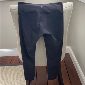 Lululemon Cropped Wunder Under Leggings